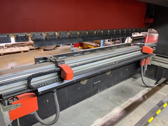 Amada HFE 130-4S CNC Press Brake, Machine ID: 8863